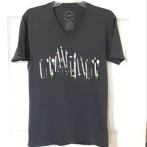 Metropolitan Museum of Art V-neck Artist's 🎨 Paint Brush Cotton Blend Tee.